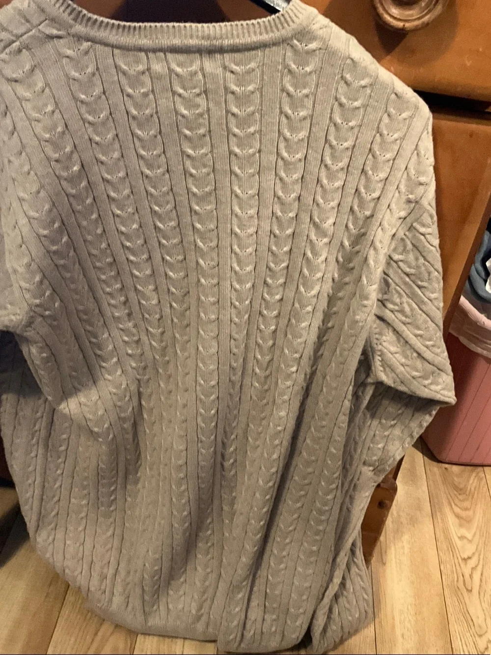 Izod Men’s Light Cream Cable-Knit Crewneck Sweater